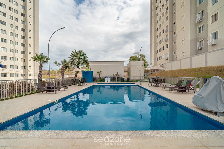 Apto em prédio c/ piscina em João Pessoa - JDS0104