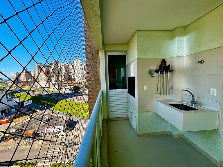 Apto c/ Churrasqueira a 90m da Praia CMF0501