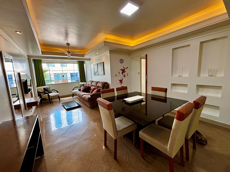 Apto con suite a 30 m del mar en Itapema CAE0103