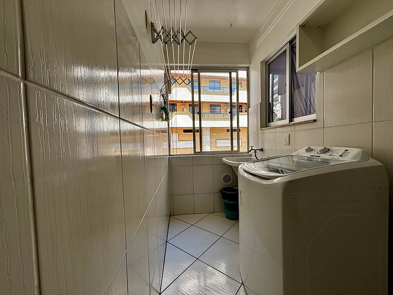 Apto c/ suíte a 30m do mar em Itapema CAE0103