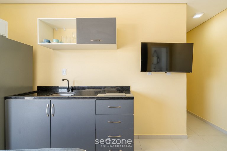 Studio c/ varanda a 10m da Praia, Campeche AAR0303