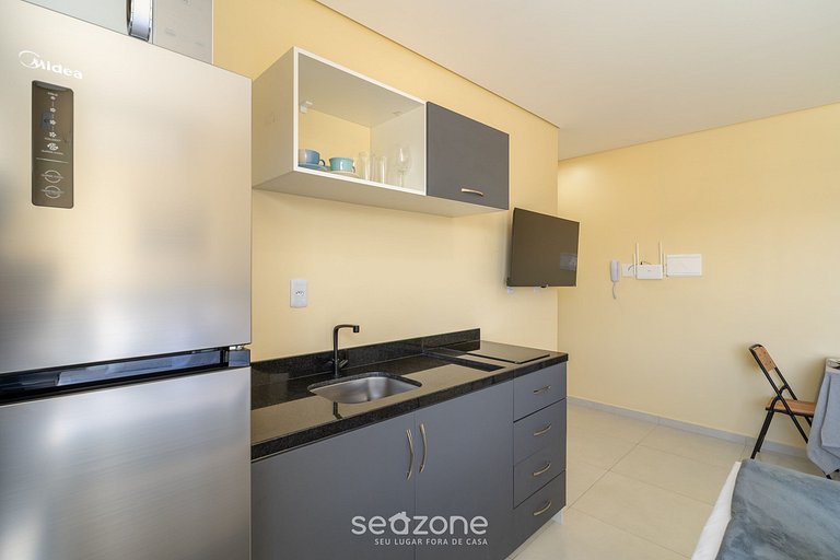 Studio c/ varanda a 10m da Praia, Campeche AAR0303