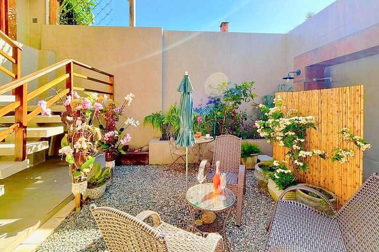 Apto c jacuzzi y jardín, 350 m de la Playa PSN002