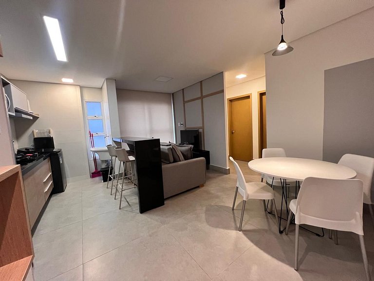 Apto en Edificio con Piscina y Gimnasio GRL1503