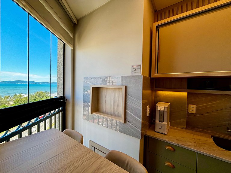 Apto c/ 2Q churrasq. e vista mar, Itapema LPR1302