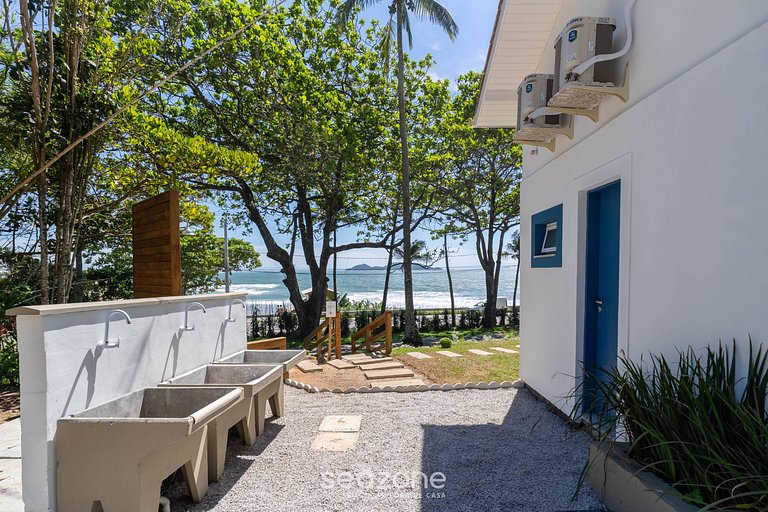 Casa em condomínio apenas 50m do mar FTS0002