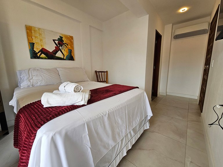 Apto Vista Parcial Mar 160 m da Praia MCU0201