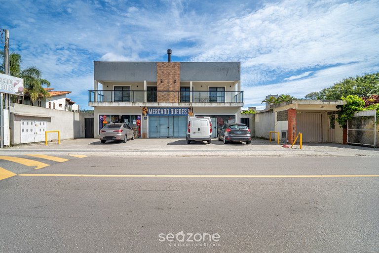 Apto c/ Sacada e Churrasq. nos Ingleses SJS0002