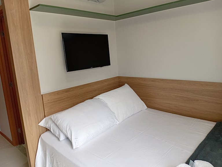 Studio completo a 160m do mar em Salvador SAA0215