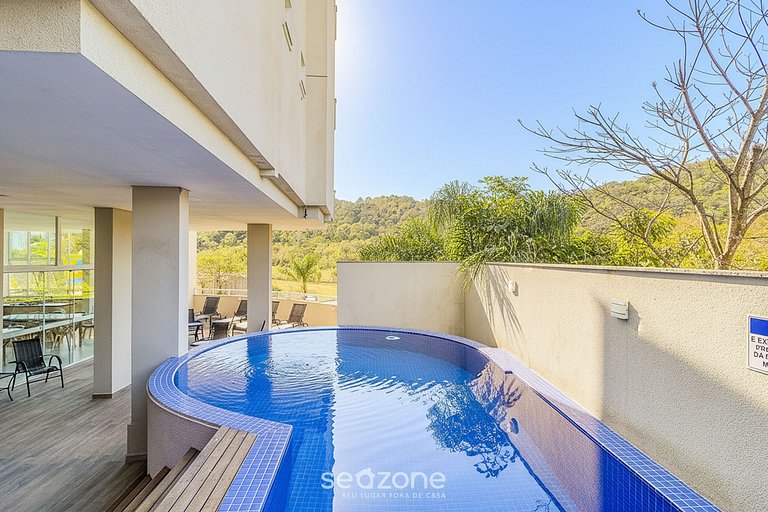 Apto c/ churrasq. privativa em BC - STL0505