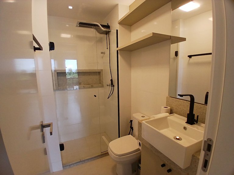 Apto Vista Mar Lateral em Frente a Praia BDT0608