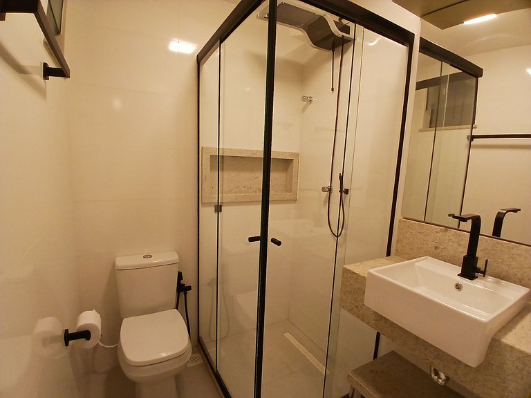 Apto Vista Mar Lateral em Frente a Praia BDT0608