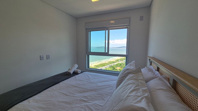 Apt 3Qt c/ Vista mar e churrasq. SHC1601