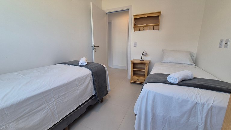 Apt 3Qt c/ Vista mar e churrasq. SHC1601