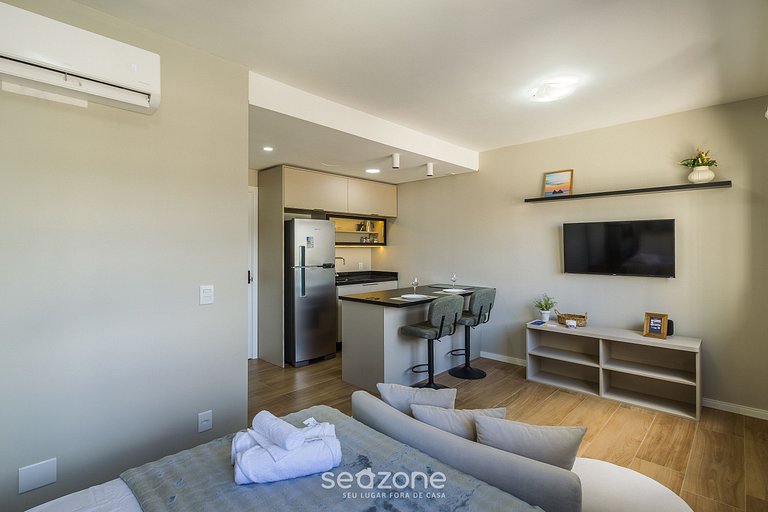 Studio em cond. c/ piscina próx. da PUC MCP0403