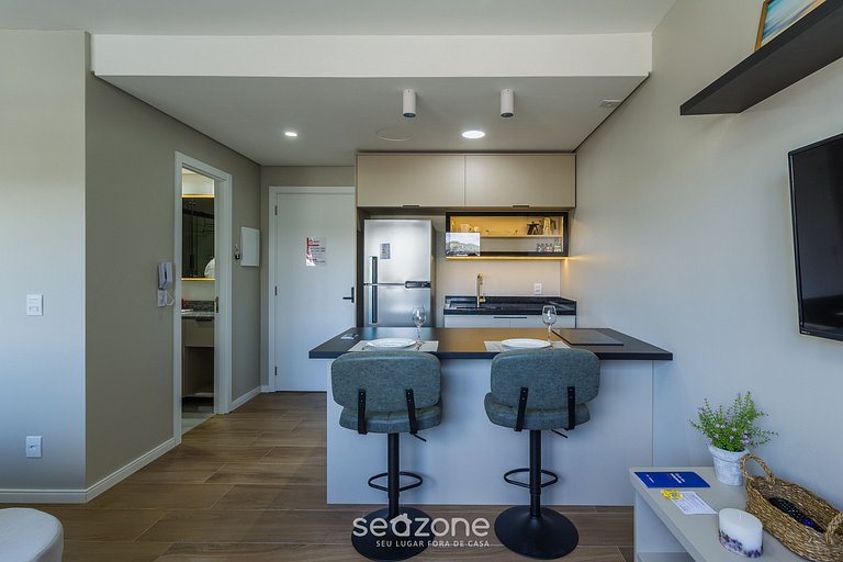 Studio em cond. c/ piscina próx. da PUC MCP0403