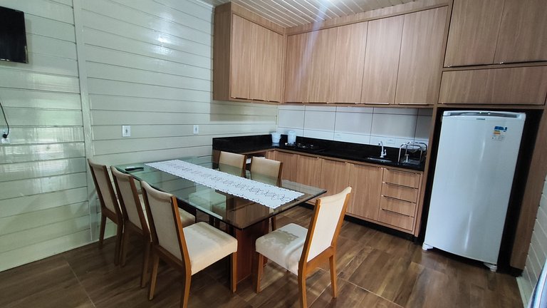 Casa c/ Churrasq. a 700m da Praia JSE0382