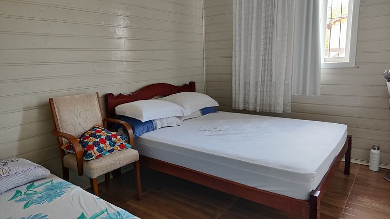 Casa con Parrilla a 700 m de la Playa JSE0382