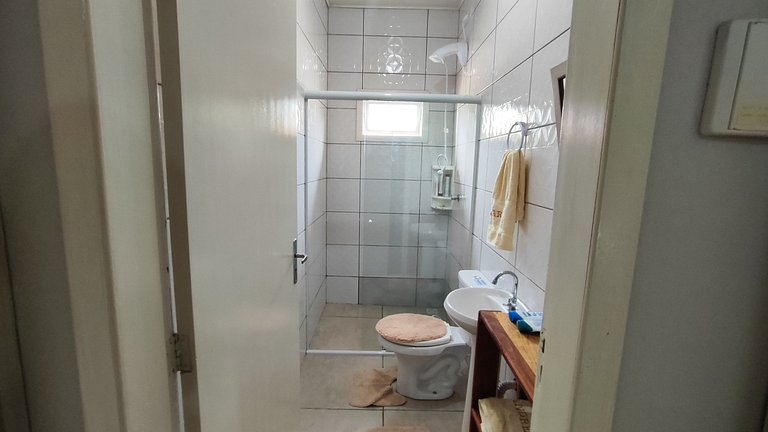 Casa c/ Churrasq. a 700m da Praia JSE0382