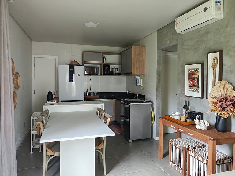 Casa em Cond. c/ Piscina e Churrasq. NTO0005