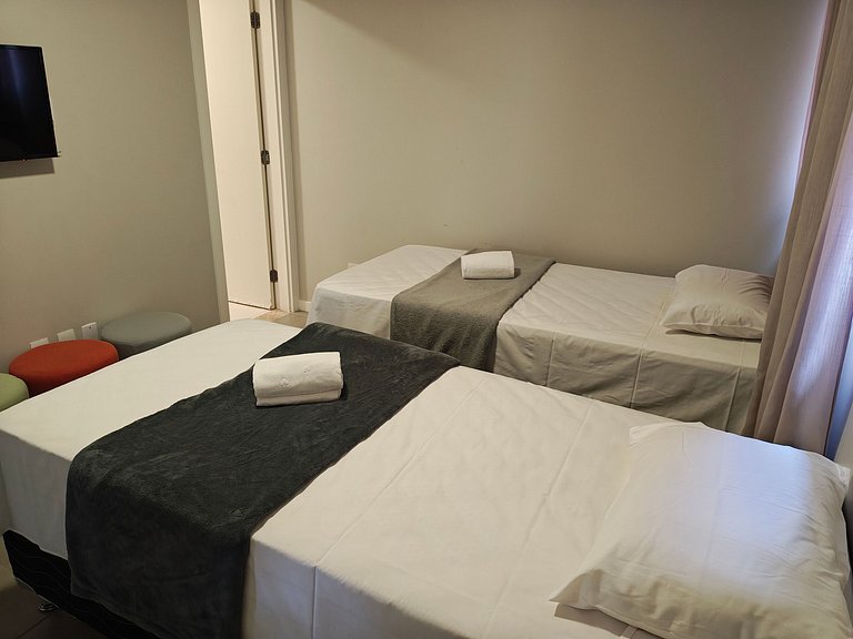 Casa em Cond. c/ Piscina e Churrasq. NTO0005