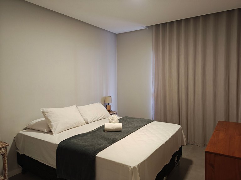 Casa em Cond. c/ Piscina e Churrasq. NTO0005