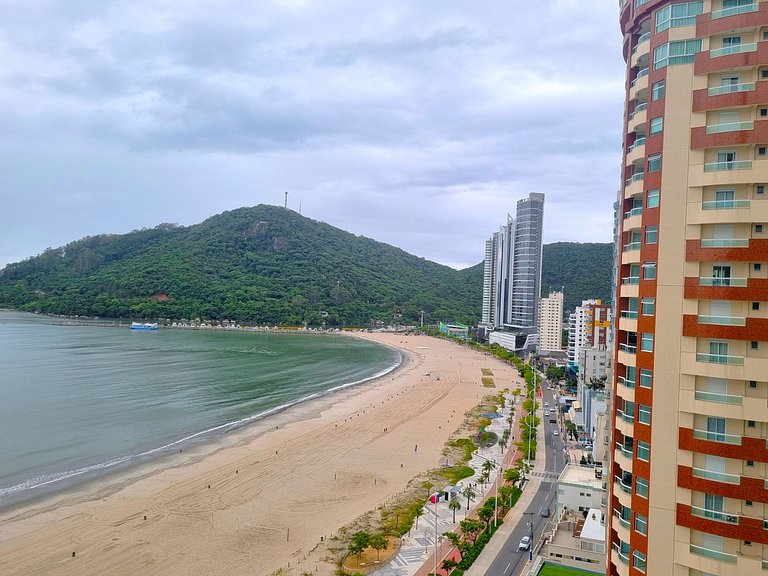 Apto con 2 suites frente al mar en BC – EQC0801