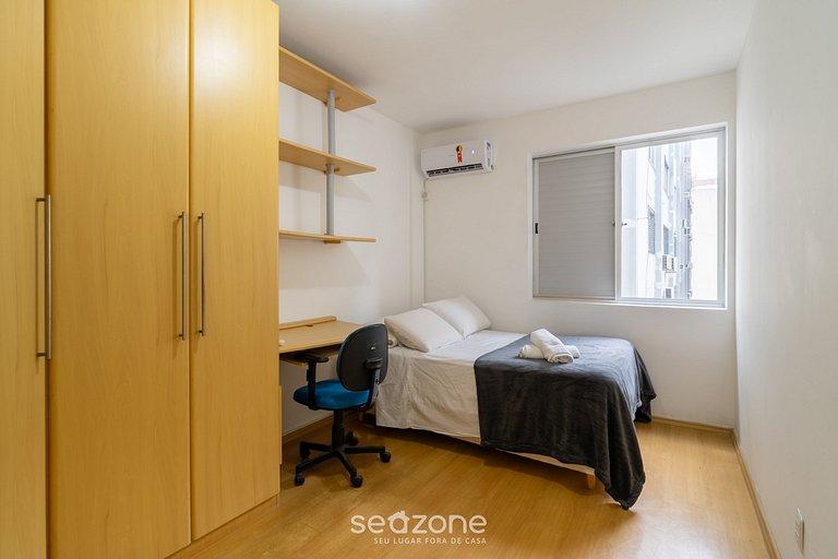 Apto c/ 2 hab y balcón en el Centro CEB1106