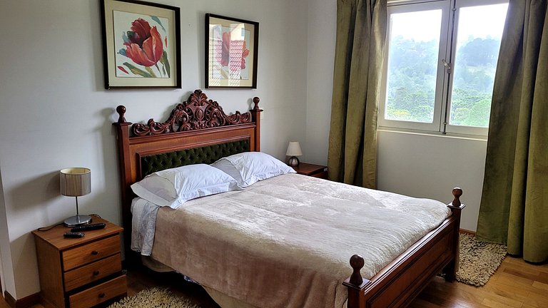 Apto 2 Quartos em Campos do Jordão LVR0412