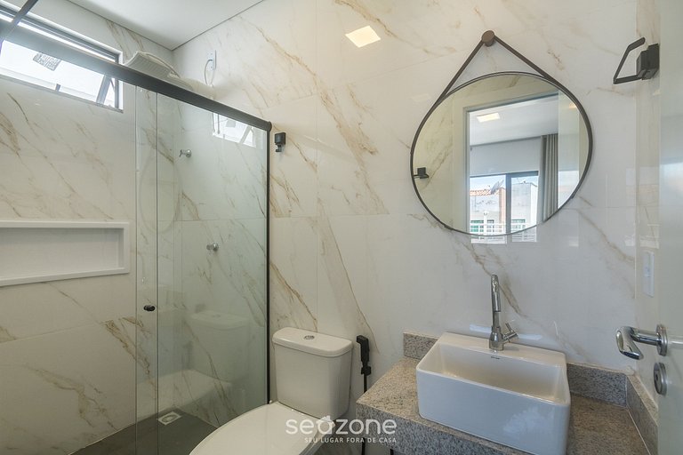 Apto c/ varanda a 350m da Praia no Centro PRY0106