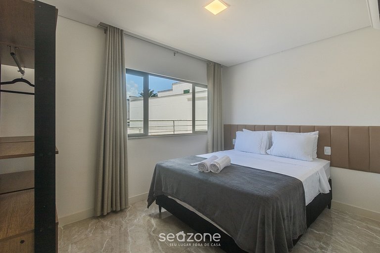 Apto c/ varanda a 350m da Praia no Centro PRY0106