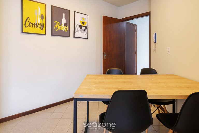 Apto com varanda 400m do mar B Camboriú RFT505