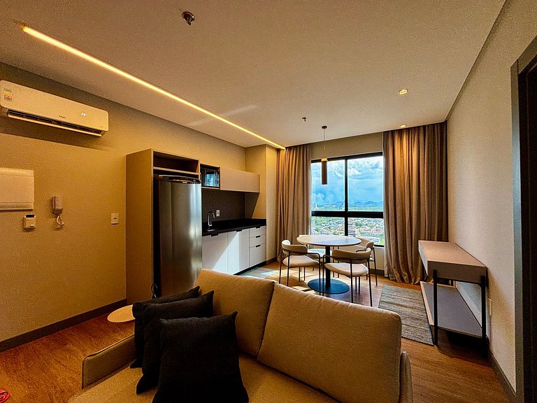 Apto a 300m da Praia em prédio c/ piscina FNK1905