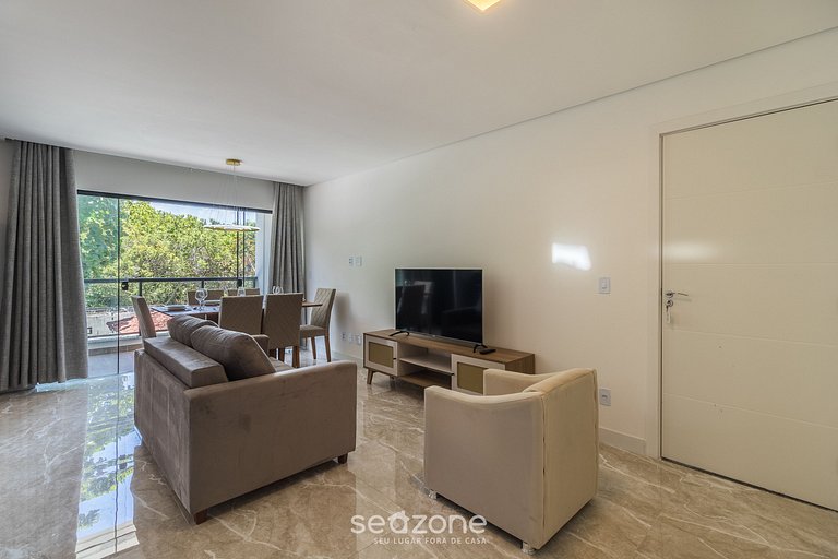 Apto c/ 2Q e varanda a 350m do mar, Centro PRY0108