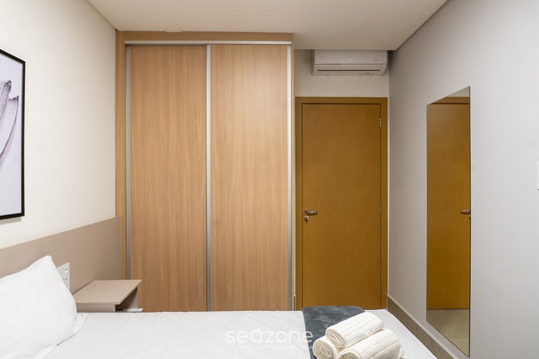 Apto Confortável em Cond. c/ Piscina GRLB1403