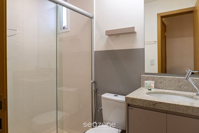 Apto Confortável em Cond. c/ Piscina GRLB1403