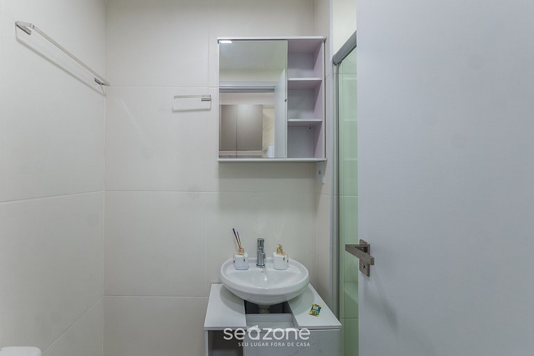 Studio en edf. c/ gimnasio a 150 m del mar SES0705