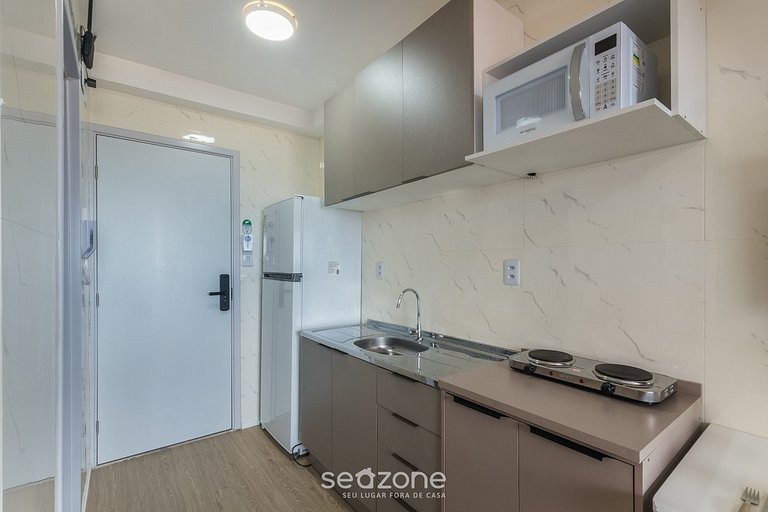 Studio em prédio c/ academia a 150m do Mar SES0705