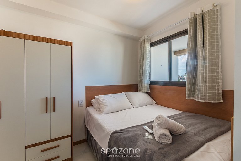 Apto c/ varanda a 750m do mar em Salvador SMT0916