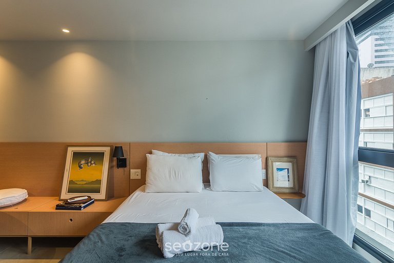 Estúdio em Cond. c/ Piscina LIV0705