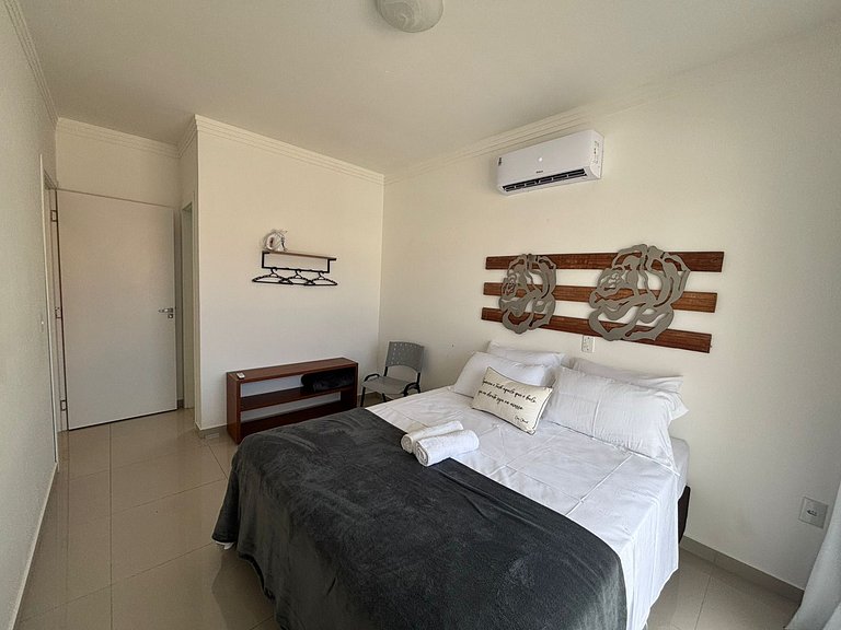 Casa de dos pisos con 2 suites en Perequê BFJ0506