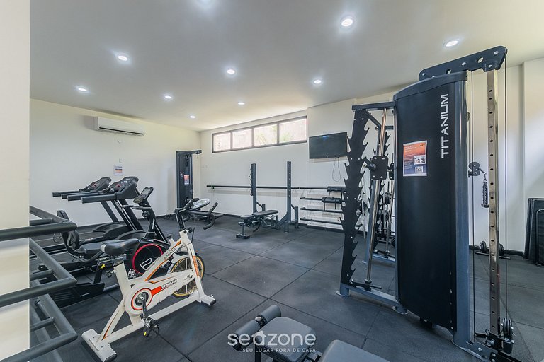 Apto c/ varanda a passos da praia da Barra TLR0113