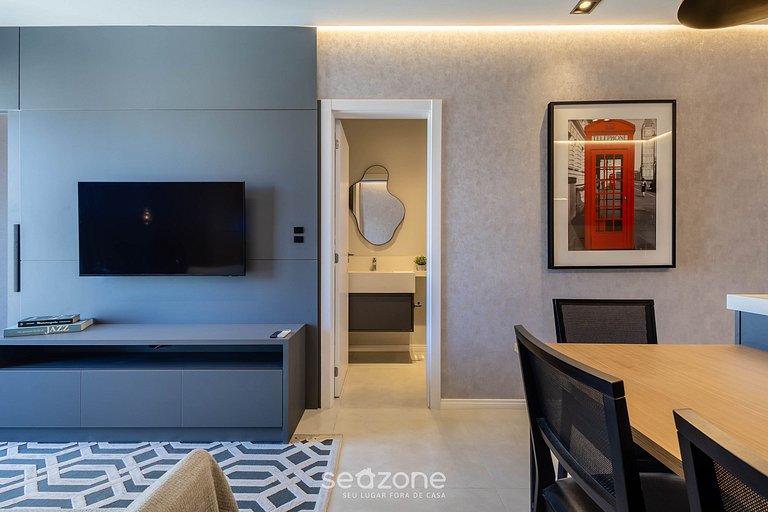 Studio moderno em Meia Praia a 220m do Mar FFS1407