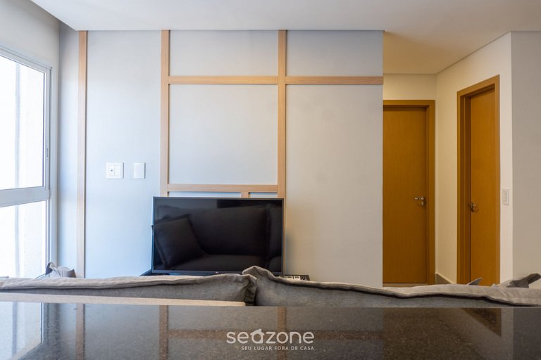 Apto em Prédio c/ Piscina e Academia GRLB1503