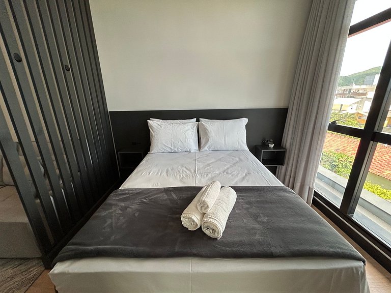 Estudio en edf. c/ piscina, 550m del mar LDU0202