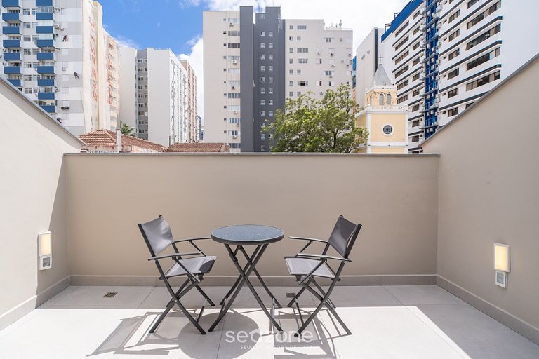Conforto c/ sacada privativa em Floripa CMA0201