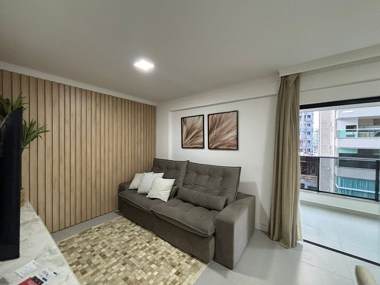 Apto c/ Churrasqueira a 300 m da Praia MAY0501