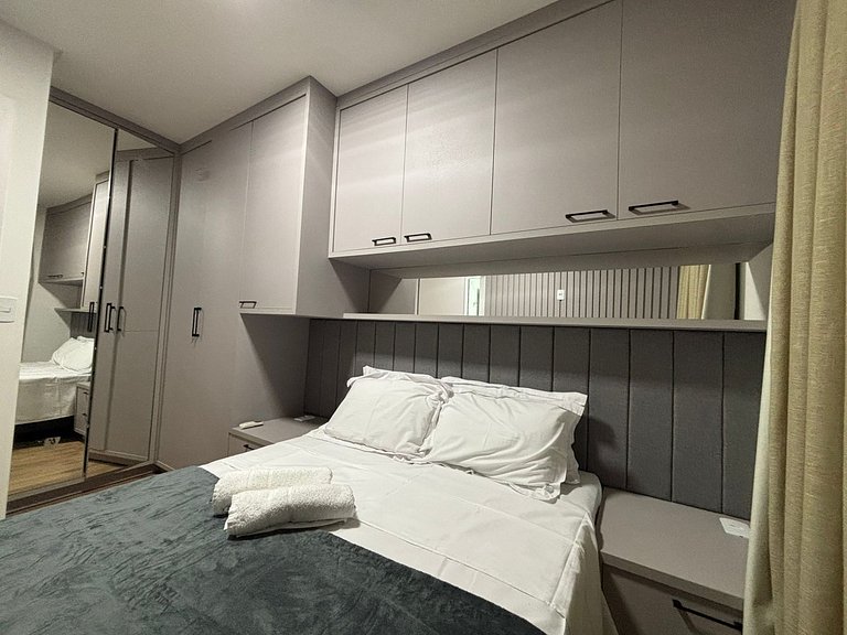 Apto c/ Churrasqueira a 300 m da Praia MAY0501