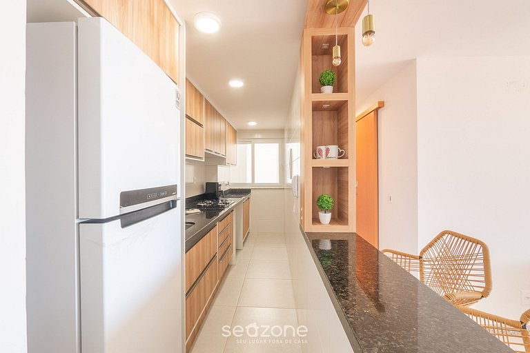 Apto em Cond. c/ Piscina e Churrasq. AGA0201