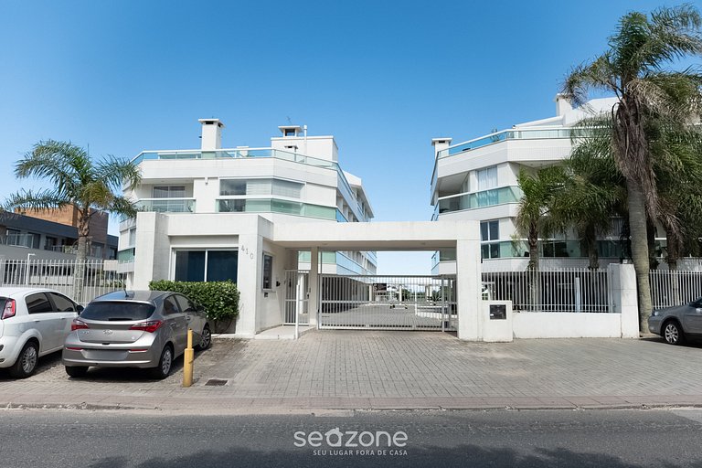 Apto. c/ BBQ en condominio frente al mar PRO0113